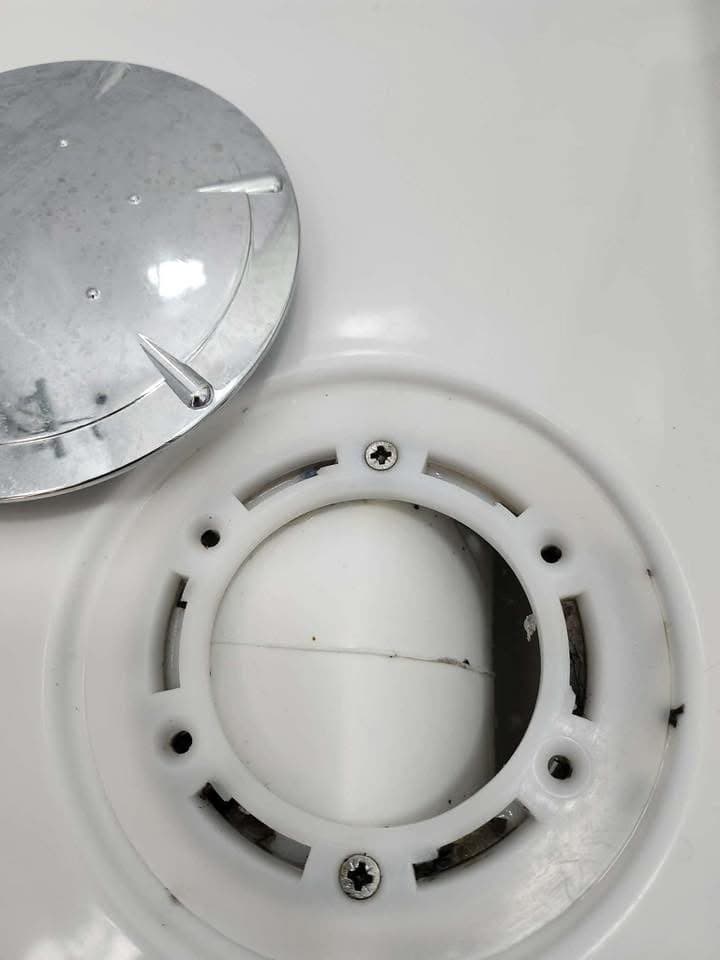 Showers cleaning services after cleaning